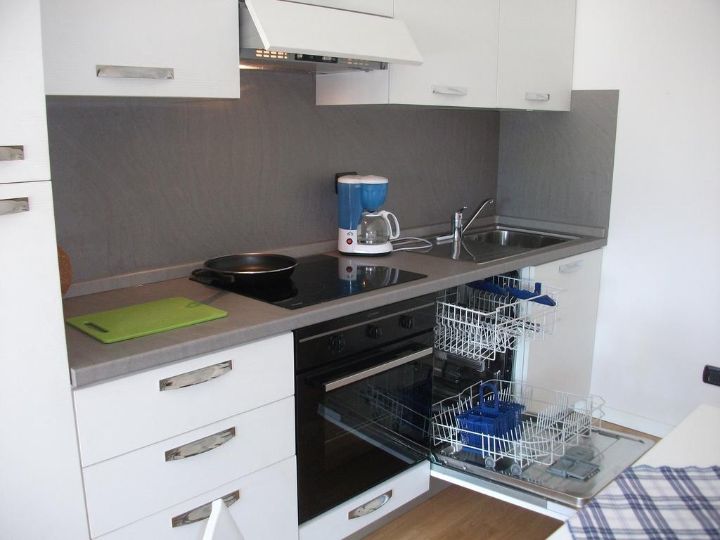 Residence Il Poggio Al Sole Toscolano-Maderno Szoba fotó